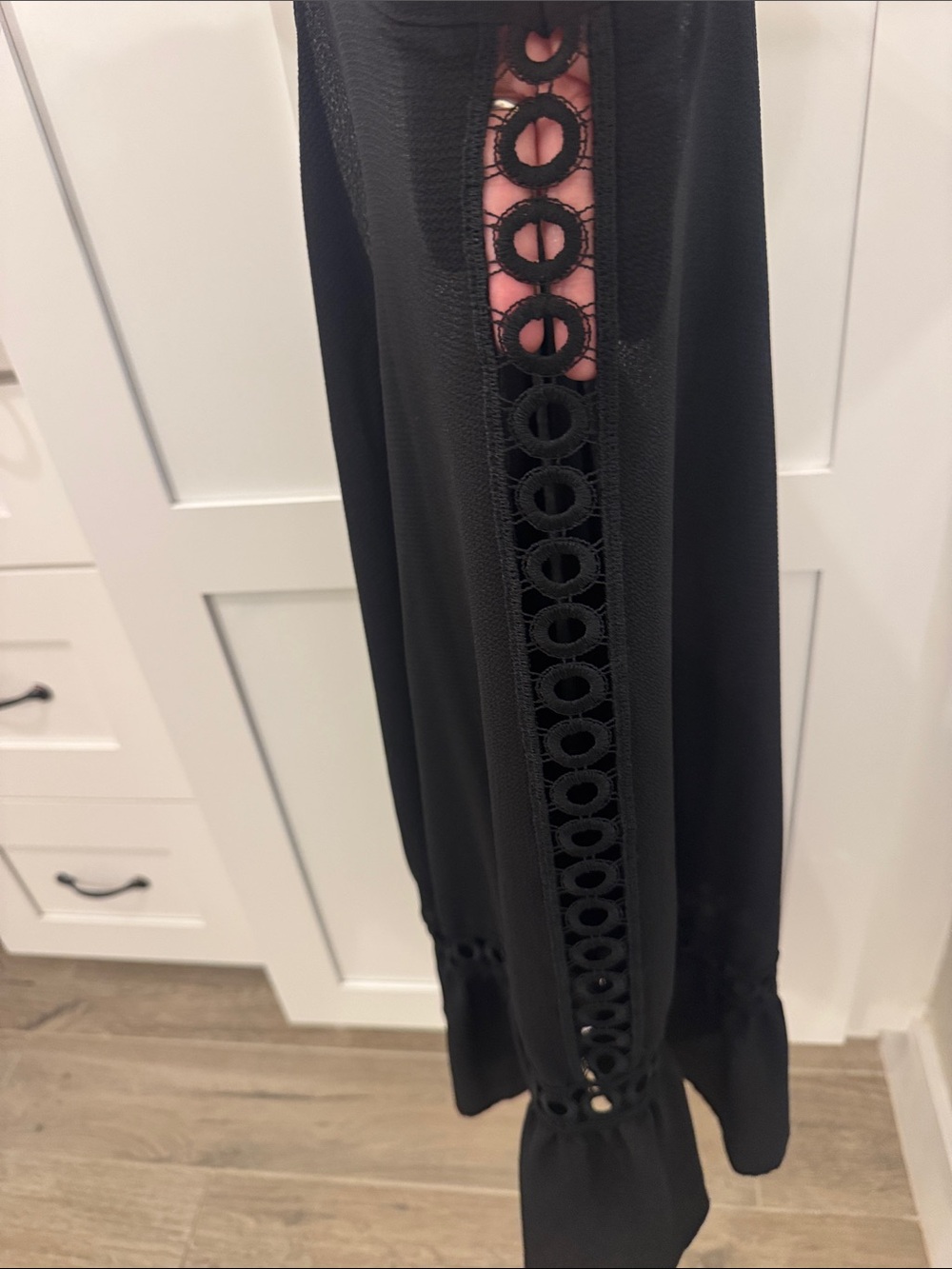 Black eyelet detail Cover-up with Tie Back - Sz XL - Picture 2 of 6